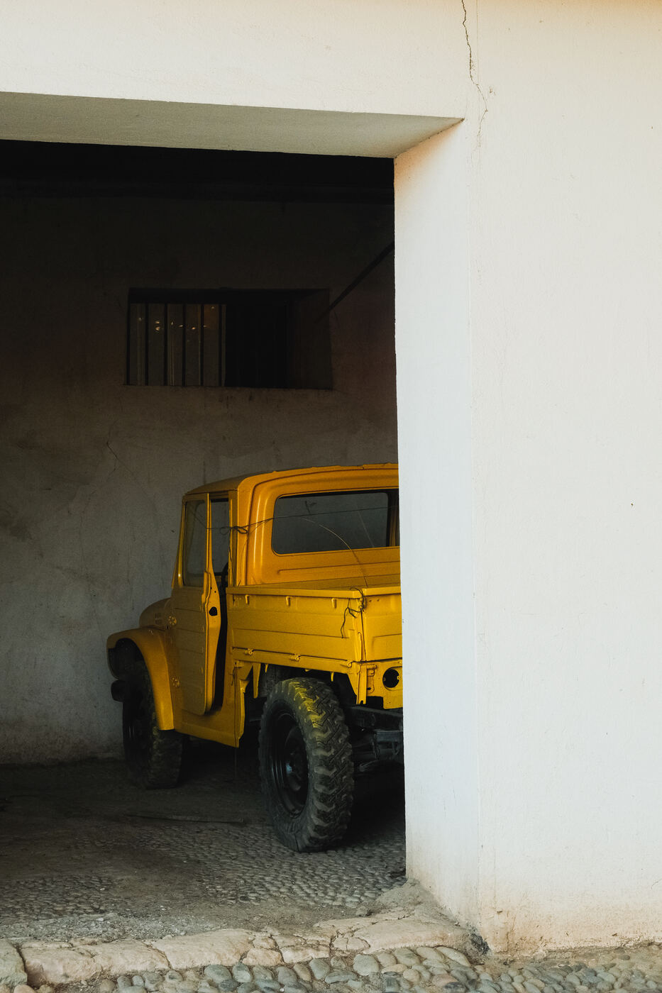 Auto Amarillo, Requínoa
