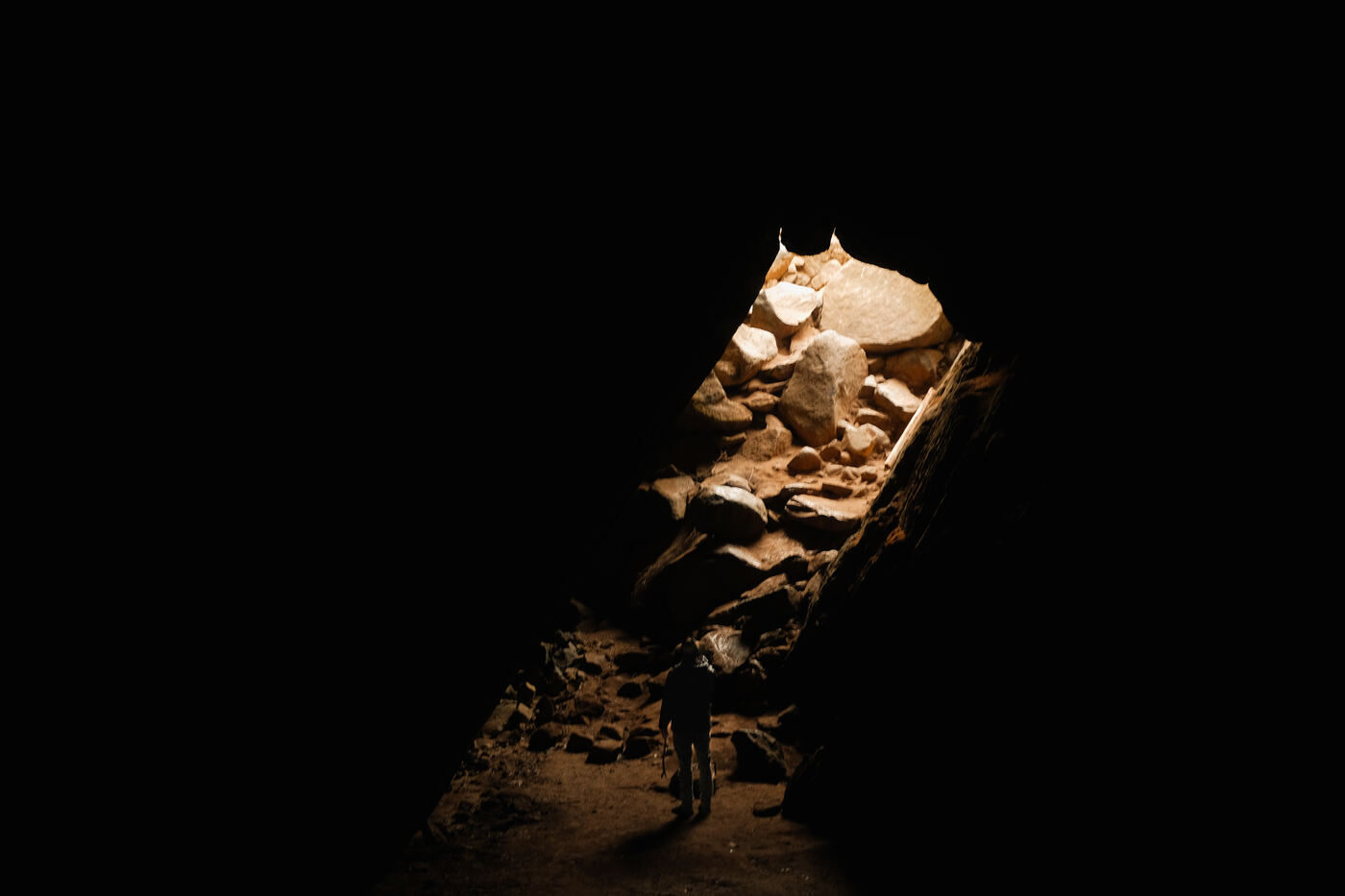 Cueva de la Quintrala 2 Pichidangui.jpg